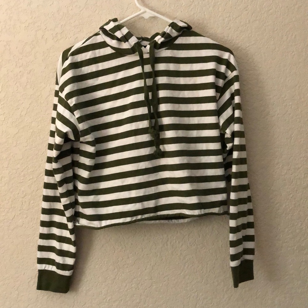 Cropped hoodie